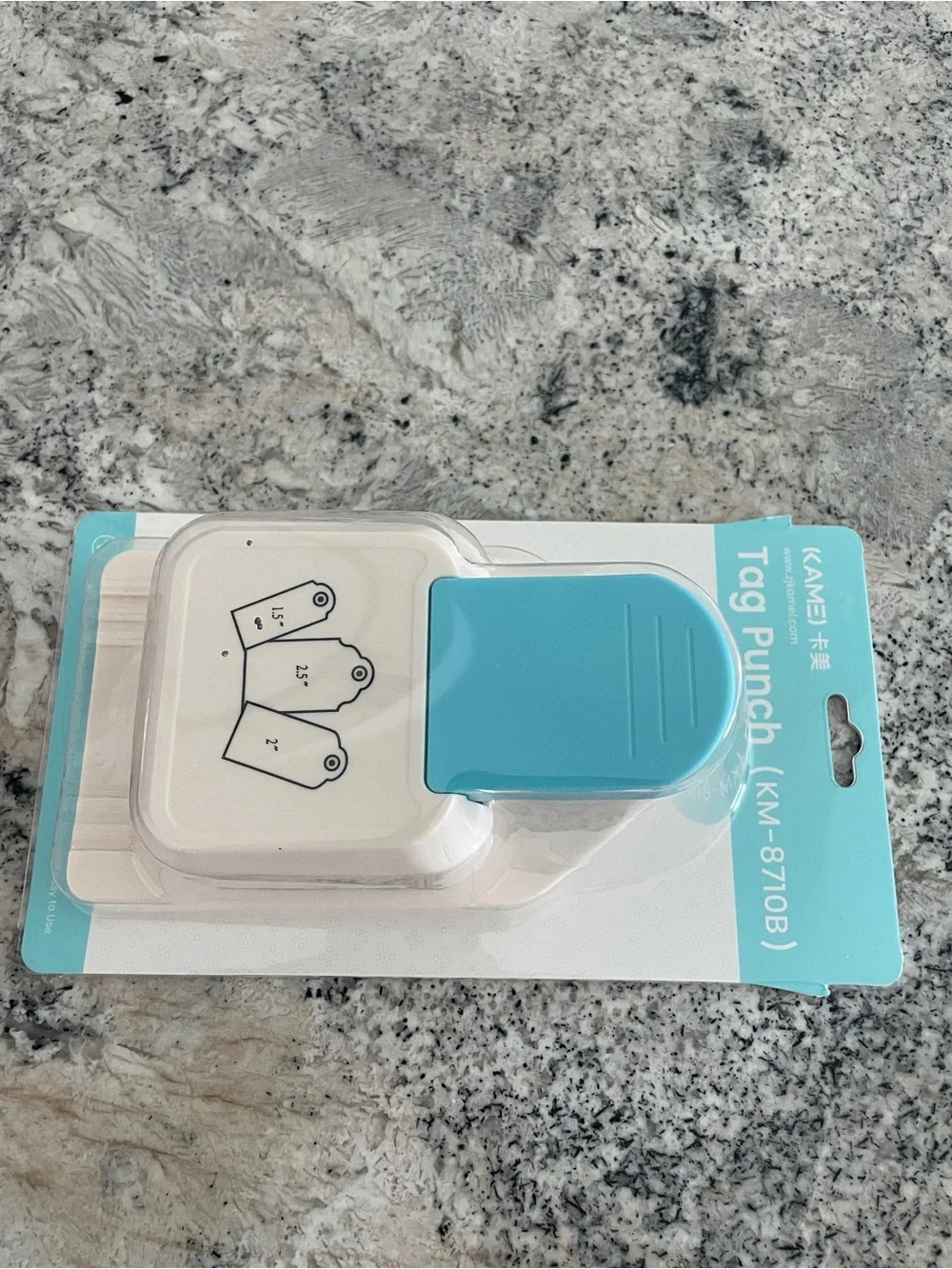3 in 1 Craft Tag Punch 1.5/2/2.5 Inch Gift Tag Paper Puncher Scrapbook
